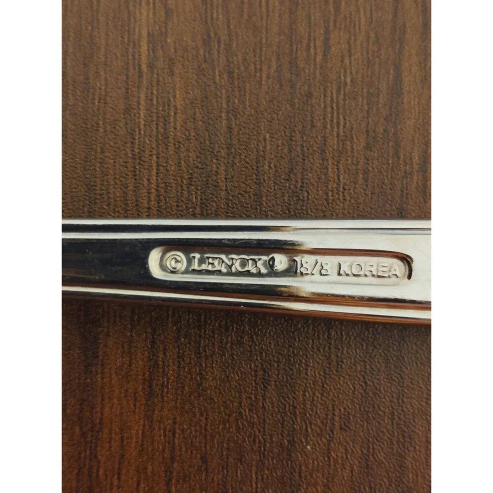 Lenox set serving